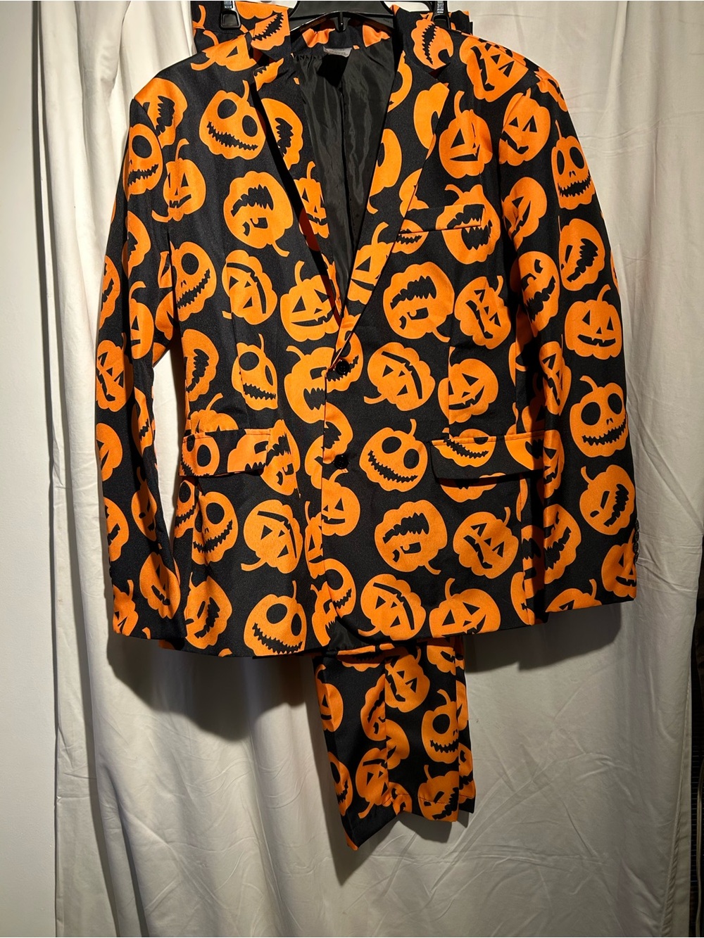 Spirit Halloween Pumpkin Suit Adult XL 46-48 Jack O Lantern Jacket Pants No Tie